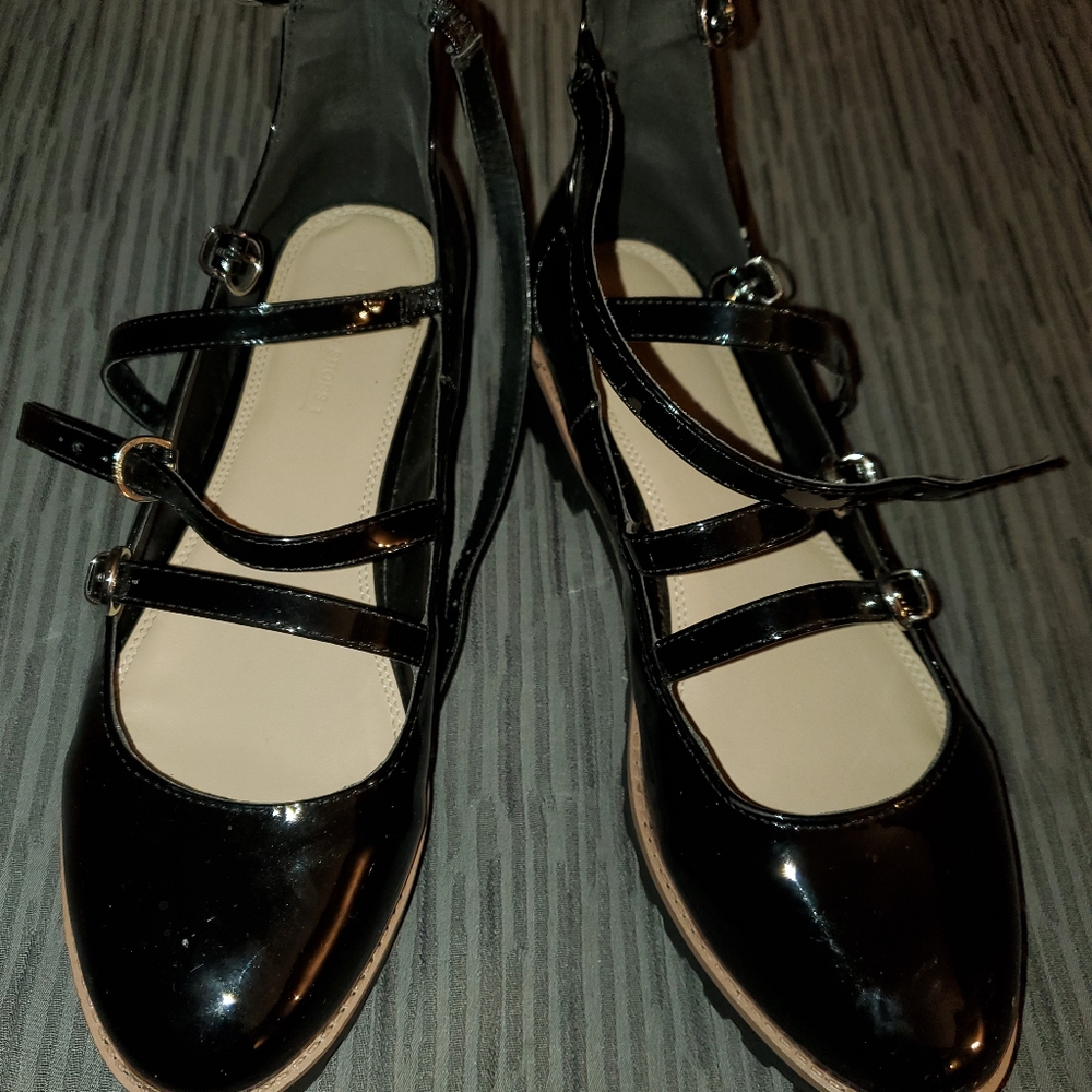 CISOS size 11 Patent leather